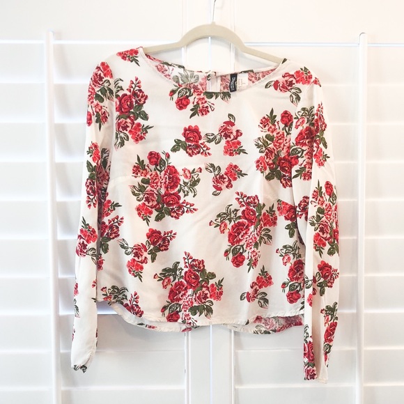 H&M Tops - Romantic red floral blouse